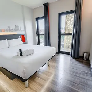 ** Hotel Easyhotel Barcelona Fira Spanje
