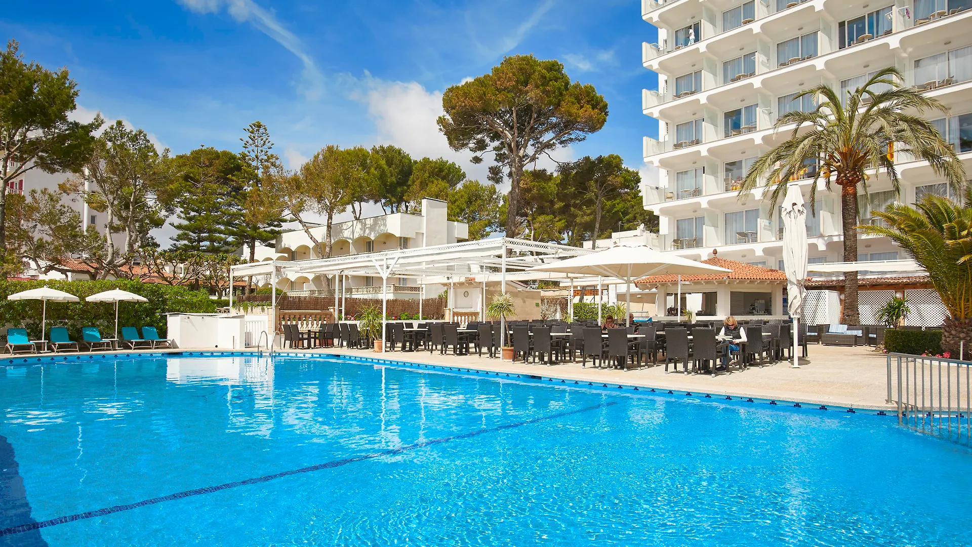 Universal Hotel Castell Royal Canyamel  İspanya