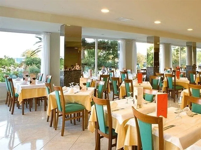 Universal Hotel Castell Royal Canyamel  4*, Canyamel (Mallorca)